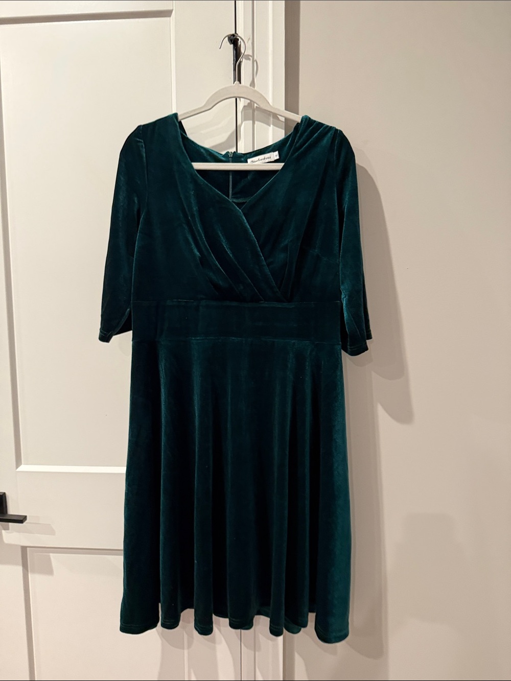 Elegant Deep Teal Velvet Midi Dress with V-Neck